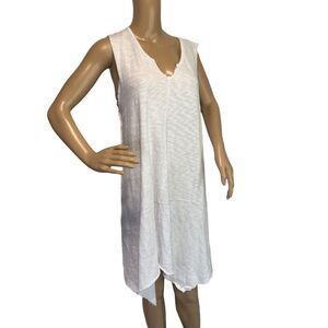 𝅺nwt Michelle White Distressed Dress